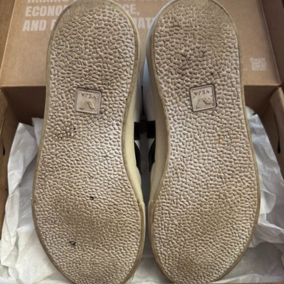 Veja Camp Black/White Sneakers - Picture 5 of 7